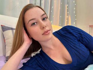 shaved pussy webcam VictoriaBriant