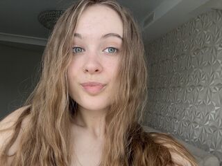 jasmin live cam AlbertaClem