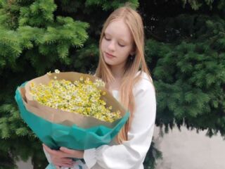 naked webcamgirl ChristieBrozyna