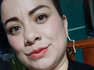 free adult cam EmilyTempation