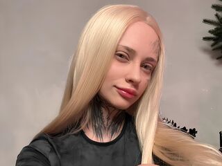 adult videochat room JulianeVerdier