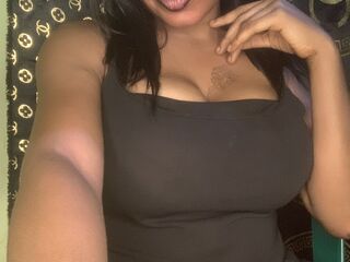 nude cam girl photo LindaBernard