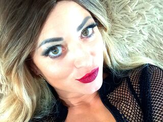 free chatroom LionessoneForu