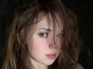camgirl spreading pussy MIaViia