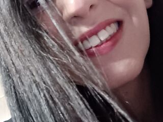 naughty camwhore MonicaFerilli