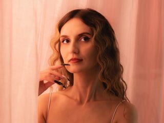 hot cam show MoonSeraphine