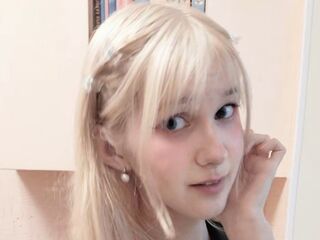 topless webcamgirl RosalieHouman