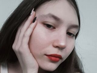 camslut spreading pussy ThoraMonzon