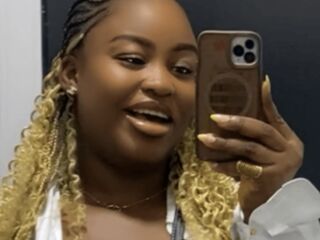 striptease show ZaraLure