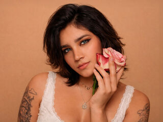 beautiful webcam girl AlexiaBanner