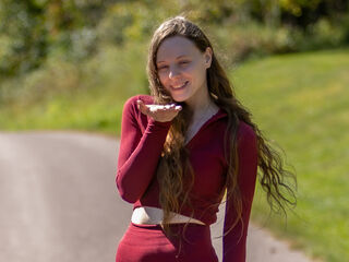 free chatroom AnnaRosella