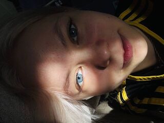 closeup cam PhyllisBrancato