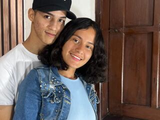 webcamgirl oral sex CnadyAndOliver