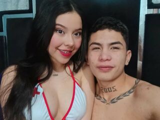 live chat with couple having sex JustinAndMia