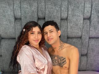 couple porn cam MilenaAndRoyce