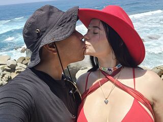 cam couple picture NahomiAndLeo