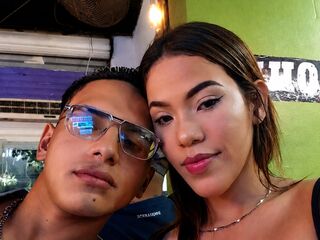 couple webcam show SophiaAndEthan