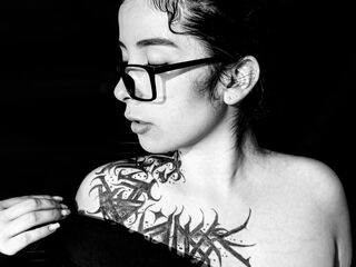 adult couple chat room TheoAndCherry