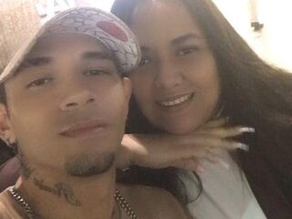 naked camcouple masturbating with dildo YobanaReina