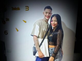 couple webcam sex YuleimysAndAlex