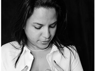bdsm camgirl chatroom ElenaBella