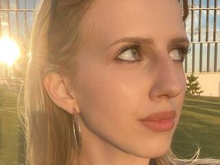 naked cam girl picture AishaSpringstead