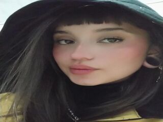 chat room webcam AliceMorely