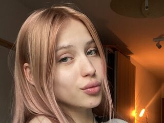 camgirl playing with vibrator AliciaBoom