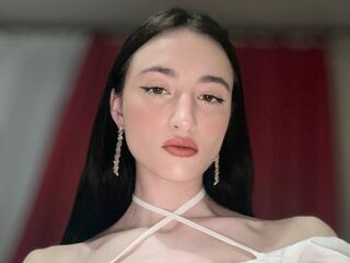 masturbating camgirl AlinaVero