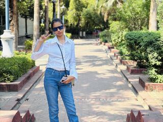 camgirl chat room AmairaSingh