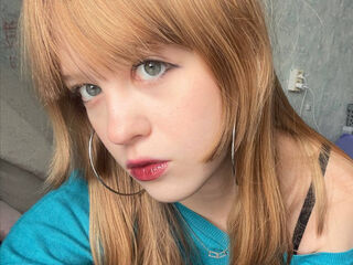 chatrubate cam girl AmberLune