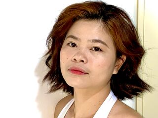 camwhore shaving pussy AmoraVera