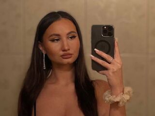 nude gamgirl AriaWaverly