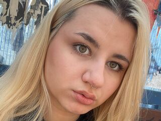 webcam bitch chatroom BarbaraWellsmith