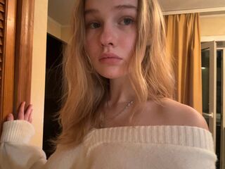 webcam babe chat room BrittaneyCreitz