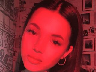 naked camgirl masturbating CarolyneWhelan