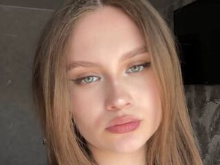 live sexshow CarylonPreis