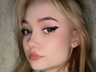 camslut CecilyBurnard