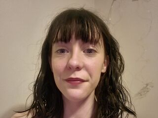 naked camgirl masturbating with dildo CharlotteAnne