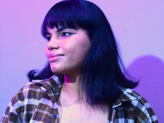 cam show ChloyWallace