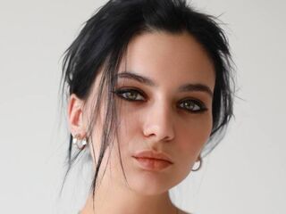 naked camgirl masturbating with dildo ChongCanzio
