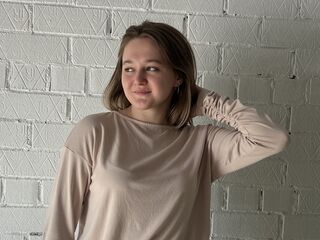 chat room sex show ChristiaBenoy