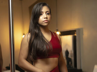 bedroom webcam CloheBell