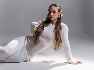 nude camgirl pic DannaWhite