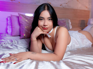webcam strip tease show DianaBardot