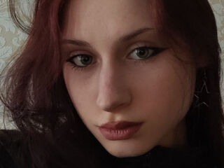 girl topless chat DiedraTousant