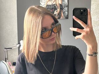 webcamgirl chat ElidaGonchoff