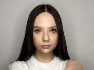 adult cam show EmikoTriana