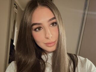 sexy camgirl EmilyHowder