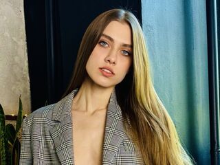 camgirl chatroom EmilyMontgomery